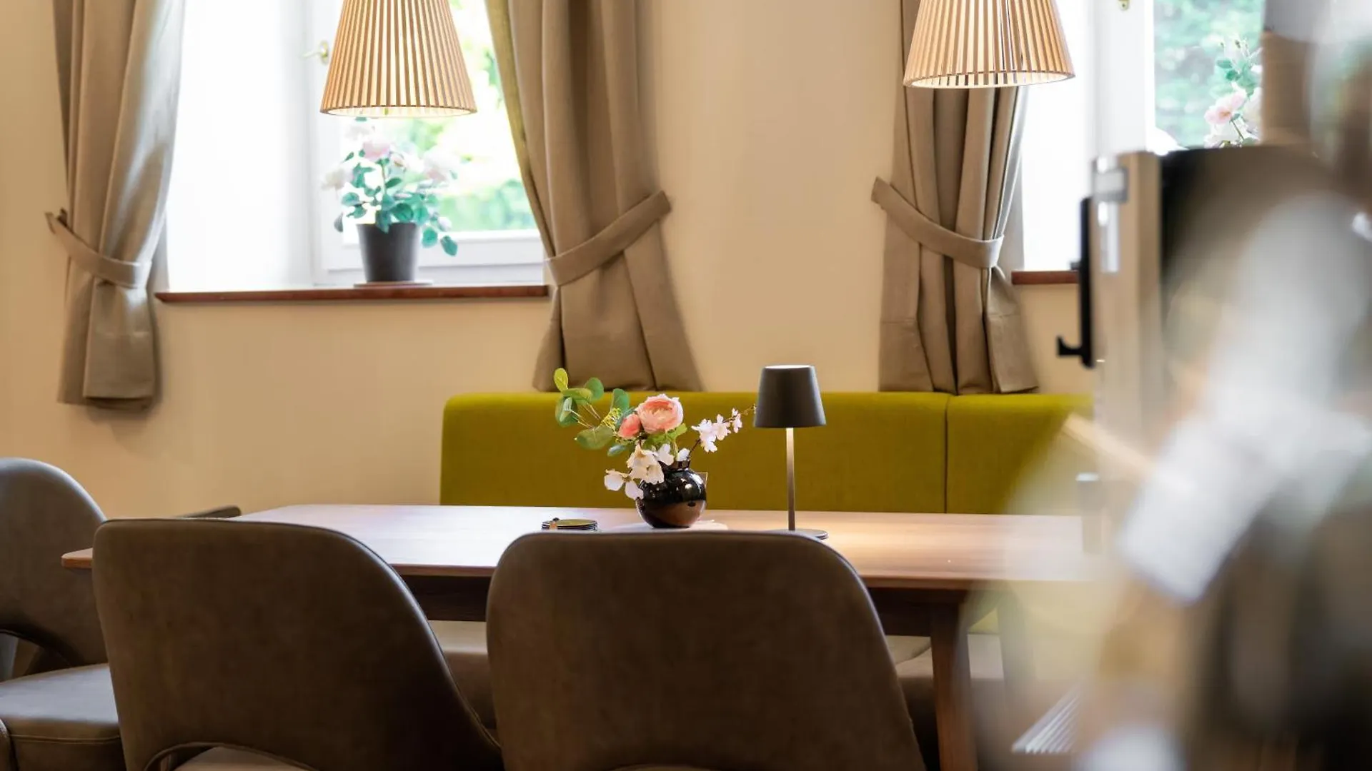 Homestay Johannes Schloessl - Gaestehaus Der Pallottiner Am Moenchsberg Salzburg Austria