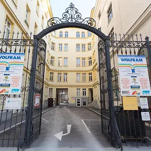 Margareten Long Apartamento Viena