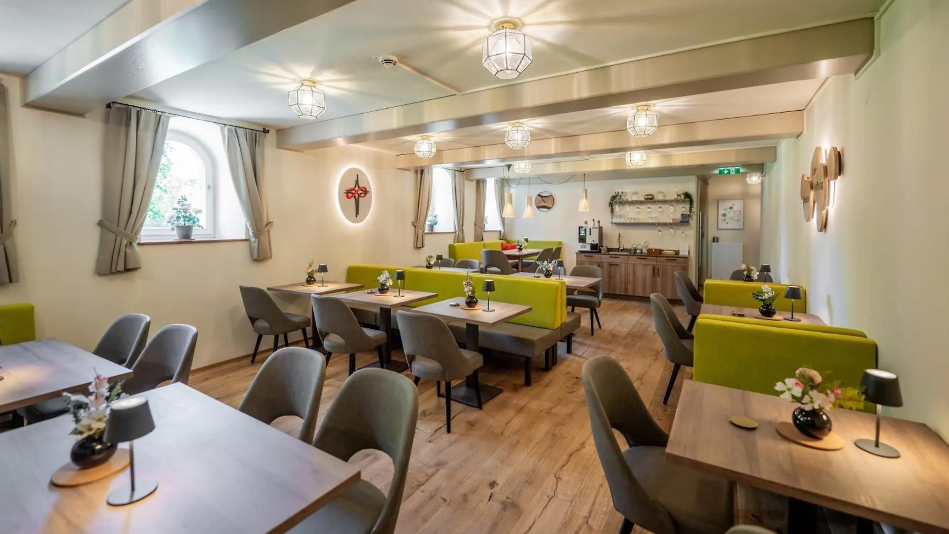 Homestay Johannes Schloessl - Gaestehaus Der Pallottiner Am Moenchsberg Salzburg Austria